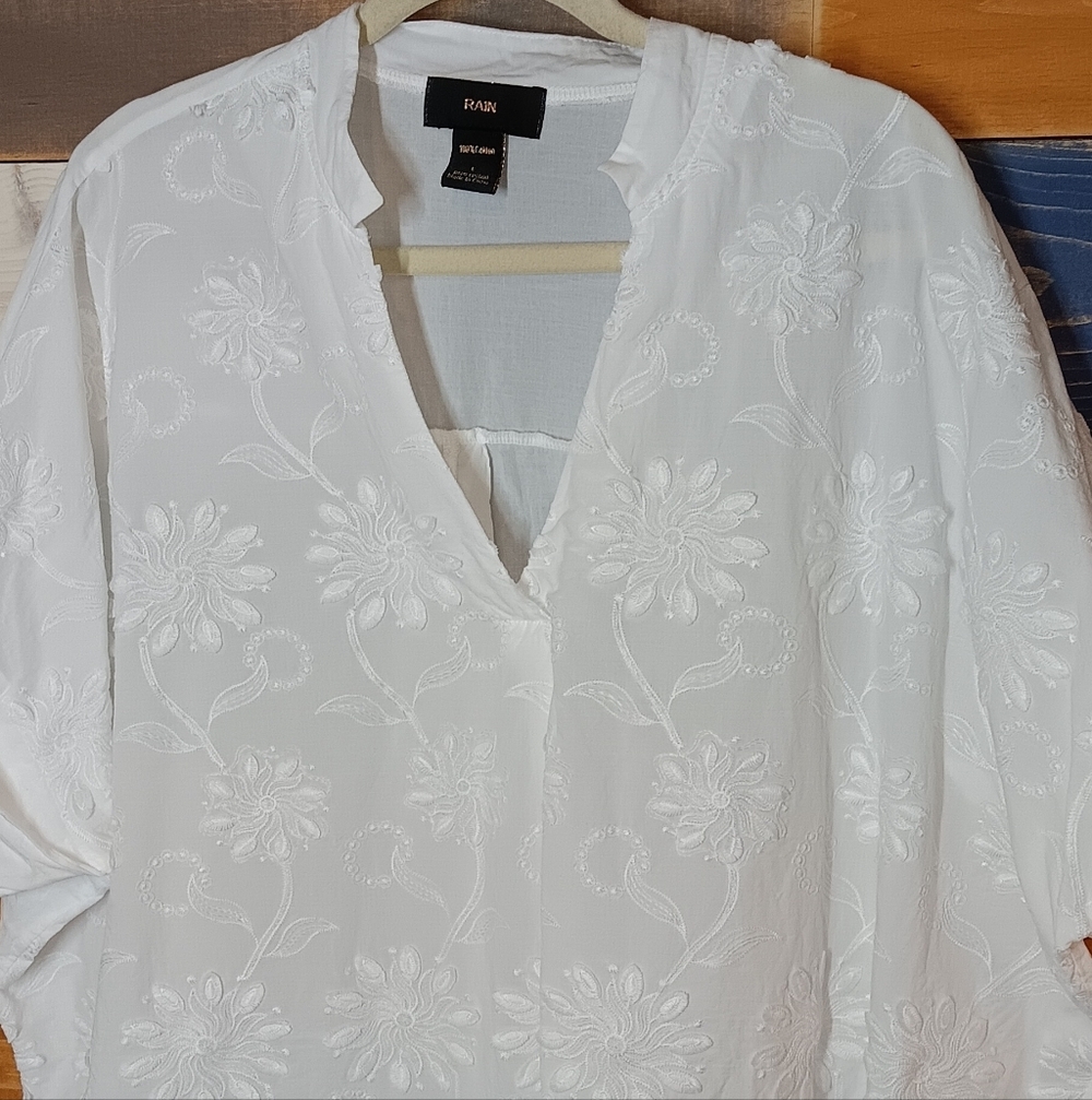 Rain Bohemian Top White L Embroidered - Picture 2 of 6